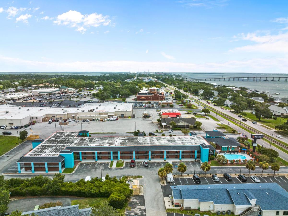 Garnet Inn & Suites, Morehead City Near Atlantic Beach Eksteriør bilde
