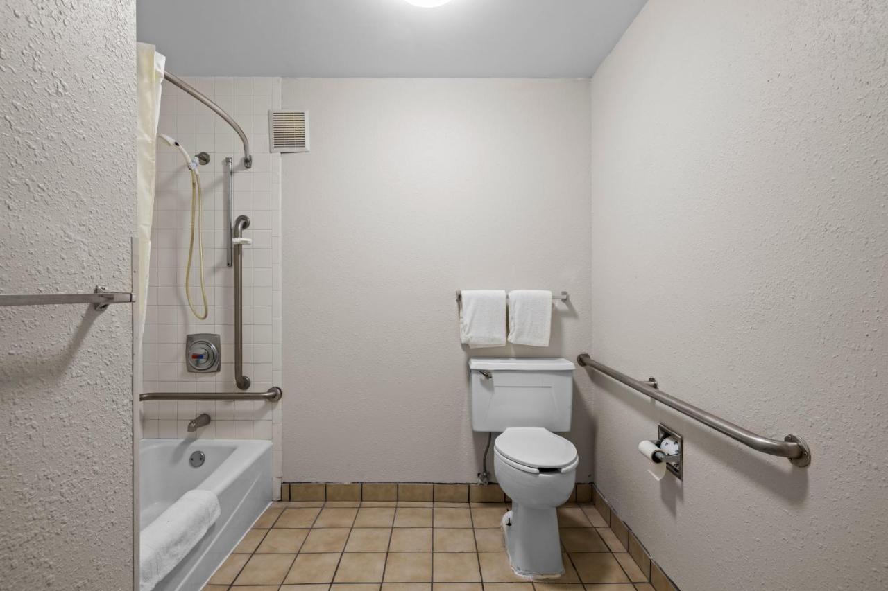 Garnet Inn & Suites, Morehead City Near Atlantic Beach Rom bilde