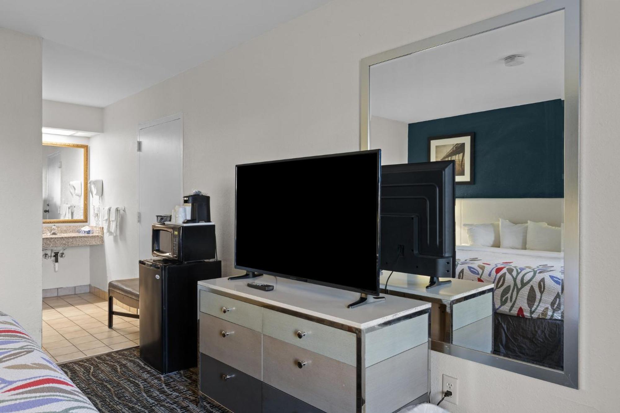 Garnet Inn & Suites, Morehead City Near Atlantic Beach Eksteriør bilde